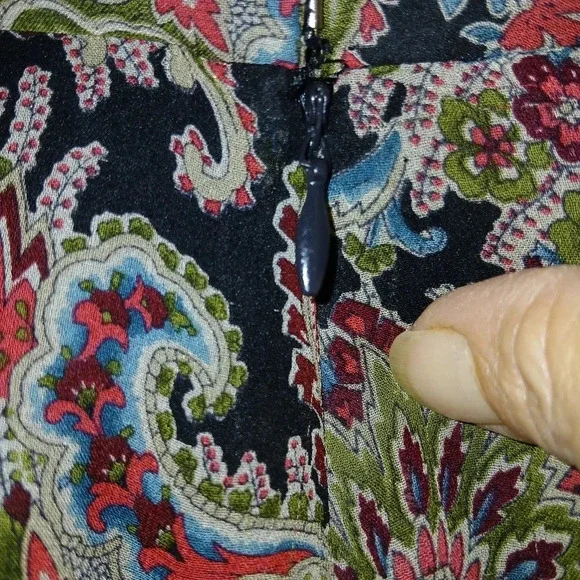 Charter Club silk flowy midi skirt paisley print jeweltones black red si… - Picture 4 of 10